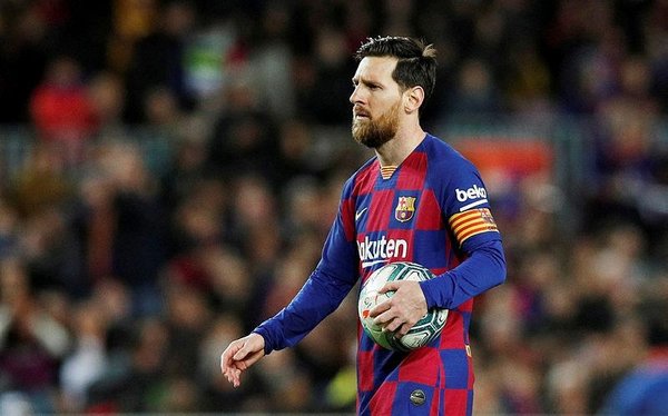 Lionel Messi, koronavirüs  salgınına karşı sakallarını kesti