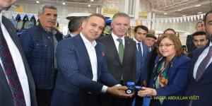 VALİ GÜL VE BAKAN BAŞKAN ŞAHİN  `DEN NEW HOLLAND TÜRKİYE BİRİNCİSİ BİLGİN TRAKTÖRE YOĞUN İLGİ