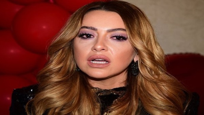 Hadise Instagram `dan halasının vefat ettiğini duyurdu