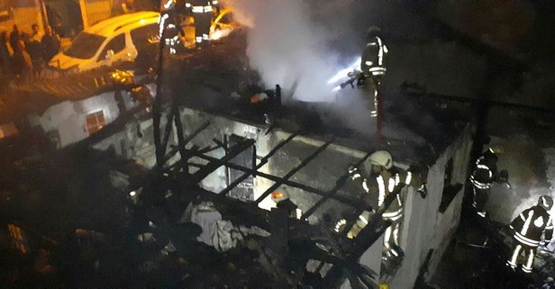 İstanbul Esenler’de yangın çıktı