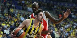 Anadolu Efes ve Fenerbahçe zorlu karşılaşması bugün