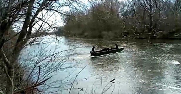 sığınmacıların Meriç Nehri üzerinden Yunanistan’a geçişleri sürüyor