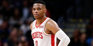 Westbrook, çocuğa bilgisayar bağışladı