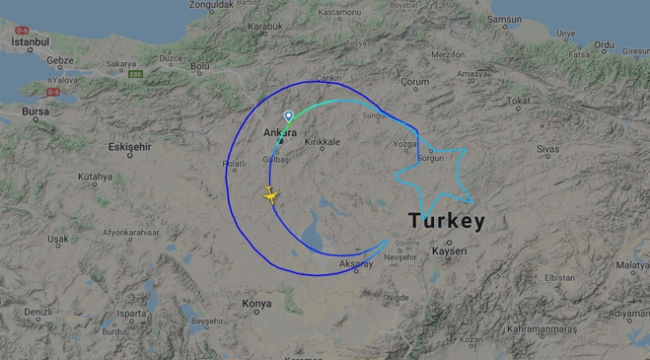 Türk Hava Yolları uçağı, gökyüzünde tur atarak ay yıldız çizdi