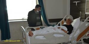 Hüseyin Kıran ,Hasta yakınlarını  Hastane `de ziyaret etti