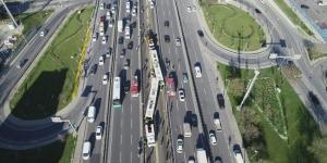 Avcılar’da metrobüs çarpıştı. Kazada 4 kişi yaralandı