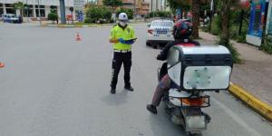 Emniyet, kask kullanmayan 1148 motosiklet sürücüsüne ceza