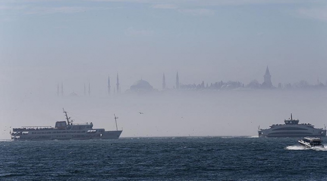 İstanbul Boğazı transit gemi geçişine kapatıldı