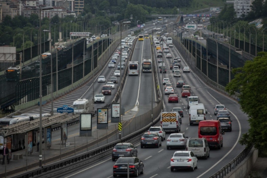 İstanbul’da trafik yoğunluğu yüzde 26 olarak başladı