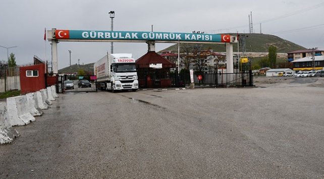 Bakan Pekcan,İran ve Irak gümrük kapıları yeniden açıldı