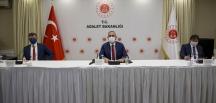 Gül, 31 ilin baro başkanı ile bir araya geldi