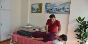 TERAPİST AHMET TAŞKIRAN,  HACAMAT TEDAVİSİNİ ANLATTI