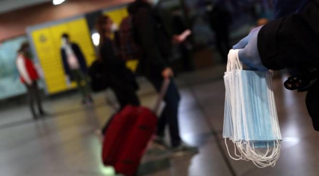 Belçika sokaklarında maske takmak zorunlu oldu