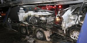 Erzincan’da sıfır araç yüklü tır yandı