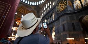 Ayasofya Camii’ne yerli ve yabancı turist akını