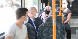 Bakan Soylu halk otobüsüne binerek vatandaşları uyardı