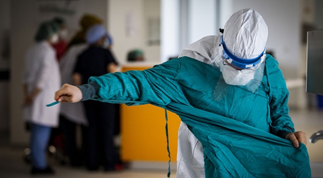 Türkiye’de son 24 saatte 1172 kişiye Kovid-19 tanısı konuldu