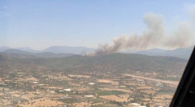 Muğla’da çıkan orman yangınına müdahale ediliyor