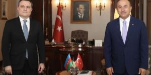 Bakan Çavuşoğlu, Azerbaycanlı mevkidaşı Bayramov ile görüştü
