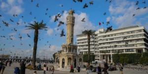 İzmir’de belediye binası geçici olarak kullanıma kapatıldı