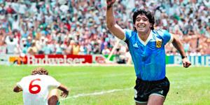 Maradona hayatını kaybetti..