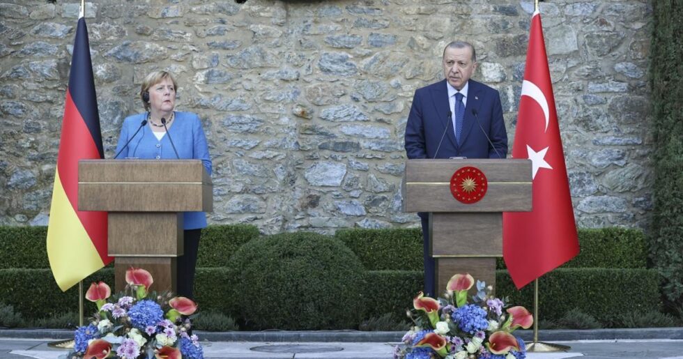 Çıkarılan engellere rağmen Merkel’in çabalarını takdirle hatırlayacağız