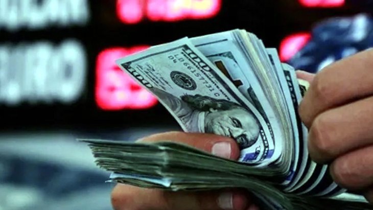 Dolar 18,01’le, altının gram fiyatı 1.040 lirayla rekor tazeledi