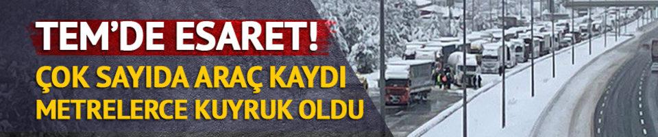 TEM’de esaret devam ediyor! Bolu’da meydana gelen kaza nedeniyle trafik tamamen durdu