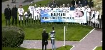 Jokeyler Bekir Bebek İçin Yarıştı Şanlıurfa’da jokey ve aprantiler SMA hastası Bekir Bebek için yarıştı.