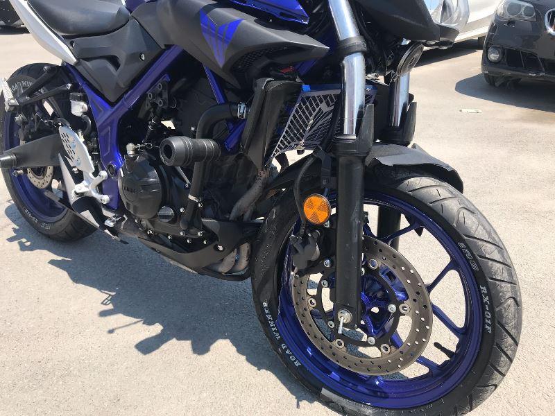 Çalınan motosikletini ”Bulana ödül olarak 50 bin TL vermeyi düşünüyoruz” diye konuştu.