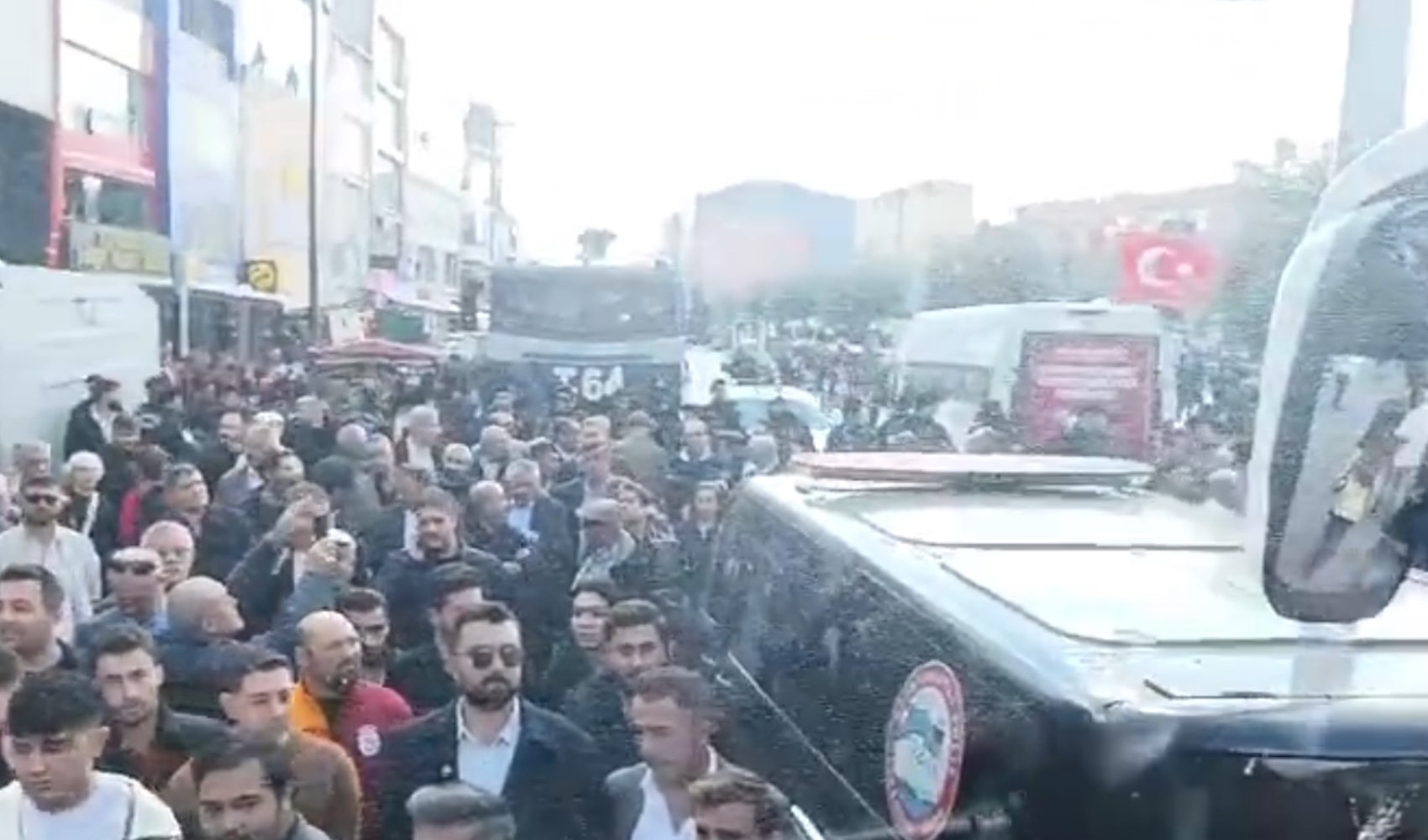 CHP’den 81 ilden ‘İstanbul’ çıkarması! Esenyurt gerilimi tırmanıyor…