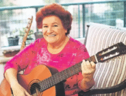 Selda Bağcan: “Ajda Pekkan sahneyi bırakmadan ben de bırakmam!”