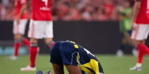 Fenerbahçe, Benfica’ya elenerek Şampiyonlar Ligi’ne veda etti…