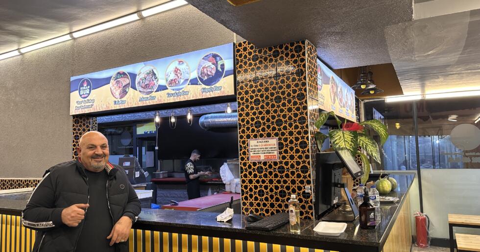 Kebaptan Burger’e Karşı Osmanlı Burger: Beylikdüzü’nde Yeni Lezzet Akımı Başladı!
