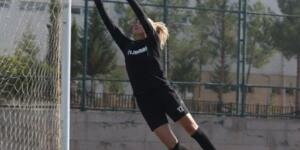 Nevide Çiçek Paylaşılamıyor! Avrupa mı, Süper Lig mi?