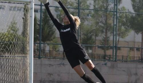 Nevide Çiçek Paylaşılamıyor! Avrupa mı, Süper Lig mi?