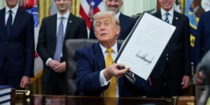 Trump’tan İran açıklaması: “Uygun davranmazlarsa gereğini yaparım”