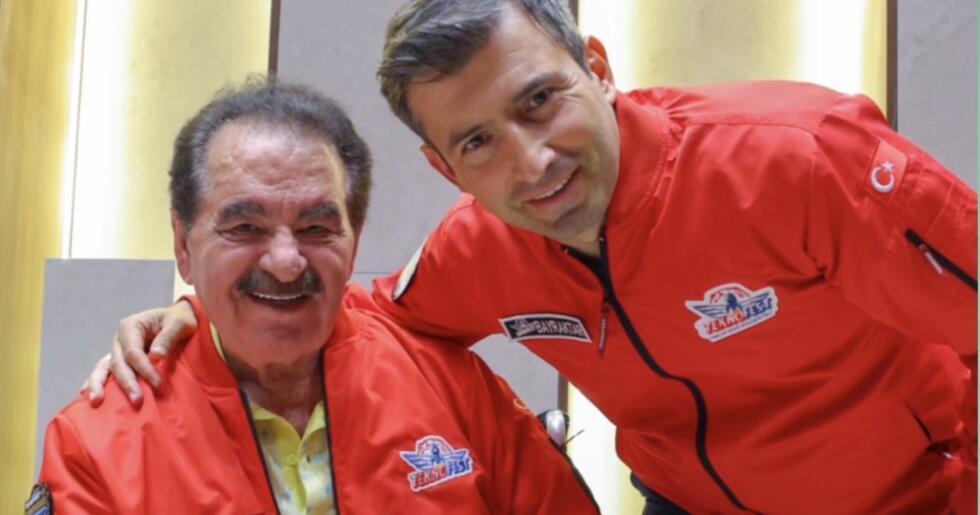 İbrahim Tatlıses Şanlıurfa’da! Selçuk Bayraktar Karşıladı